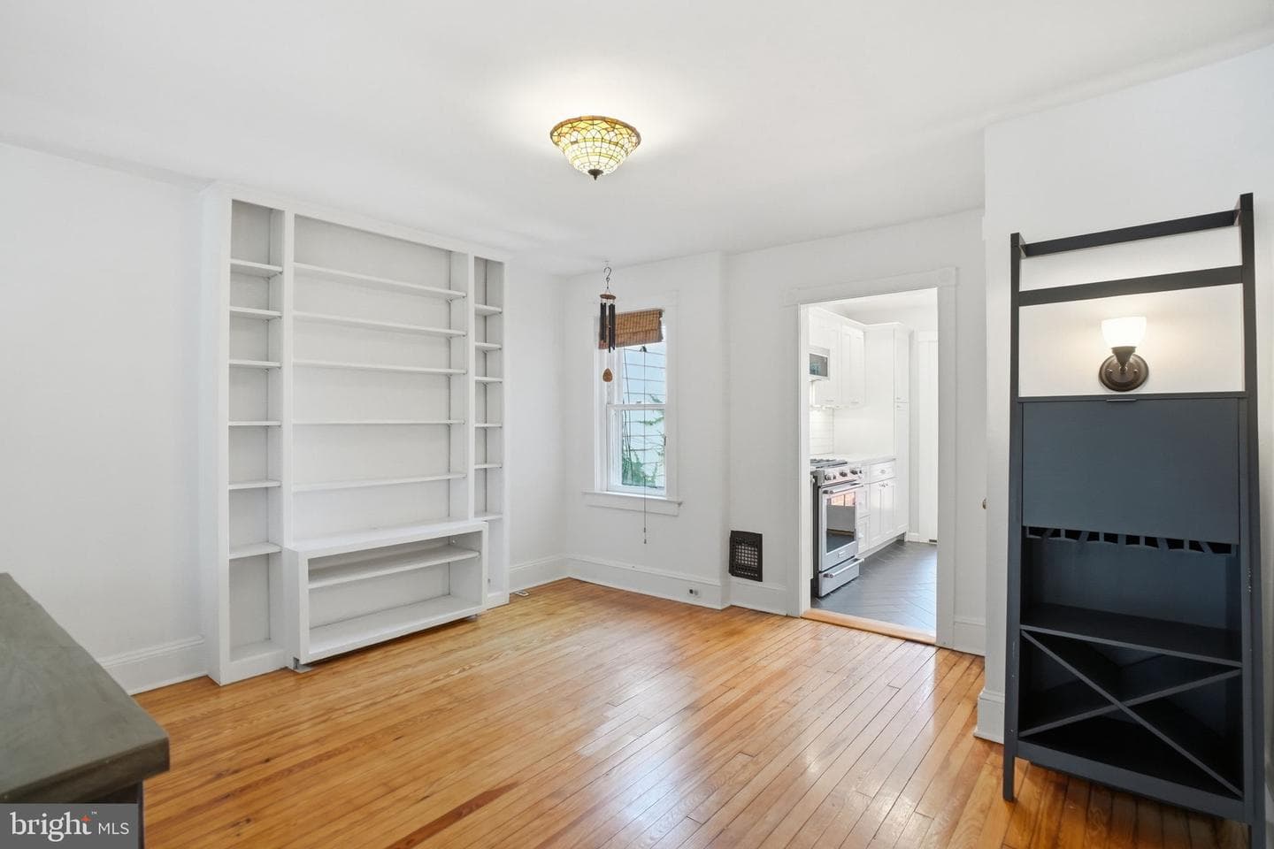 12 Manchester Avenue photo 9