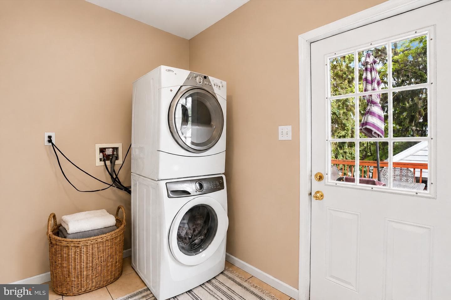 31 Evergreen Avenue photo 14