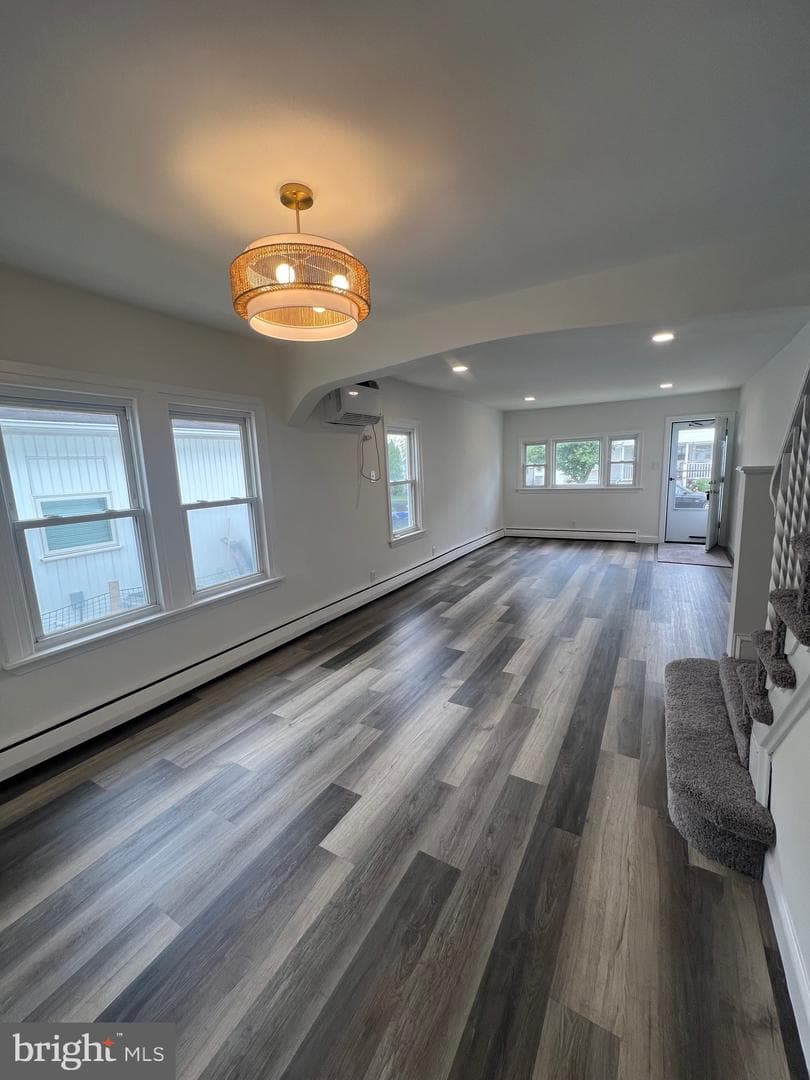 1023 Langley Street photo 7