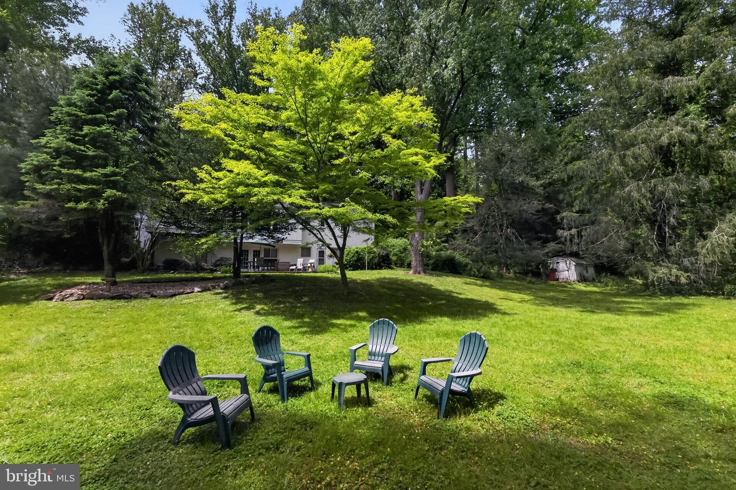 8 N Longpoint Lane photo 41