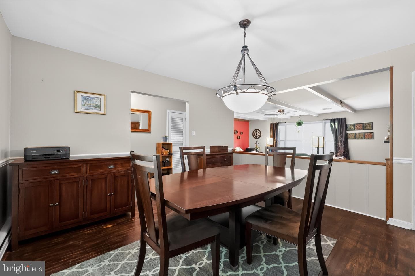 8 N Longpoint Lane photo 9