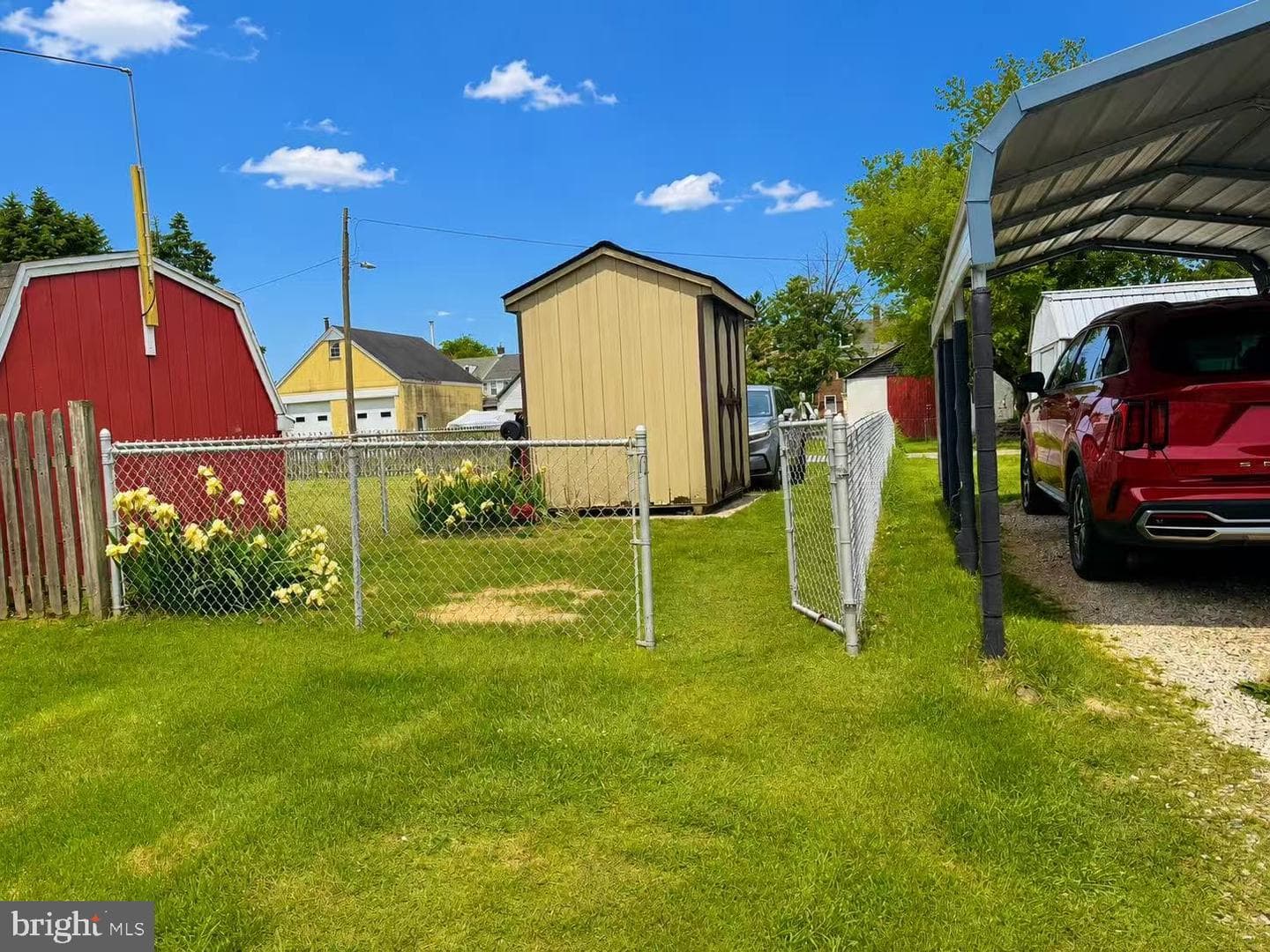 535 Jansen Avenue photo 25