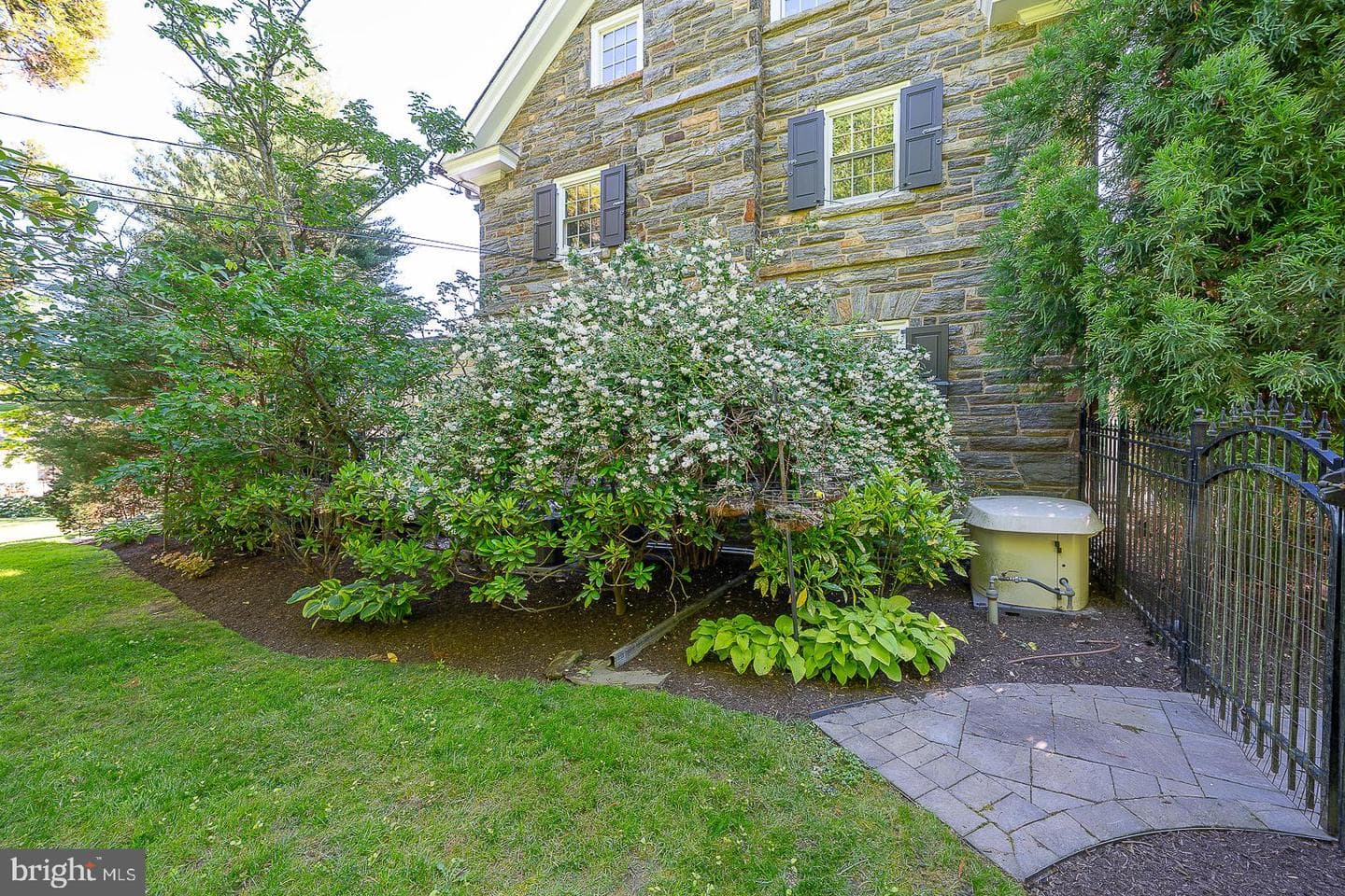 101 E Brookhaven Road photo 109