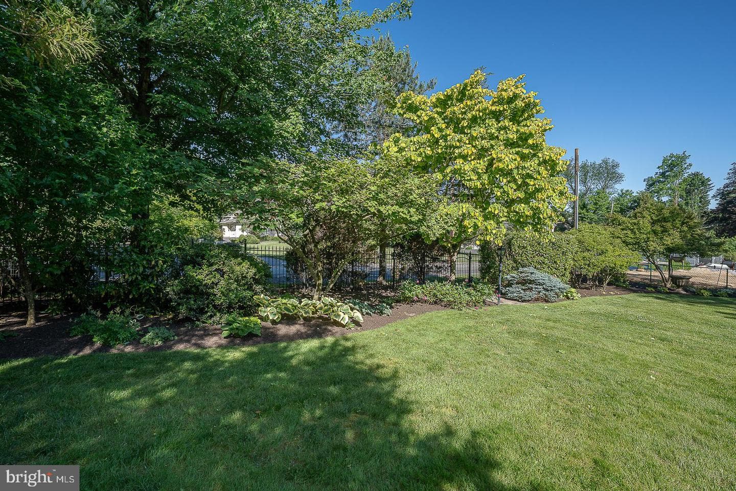 101 E Brookhaven Road photo 110