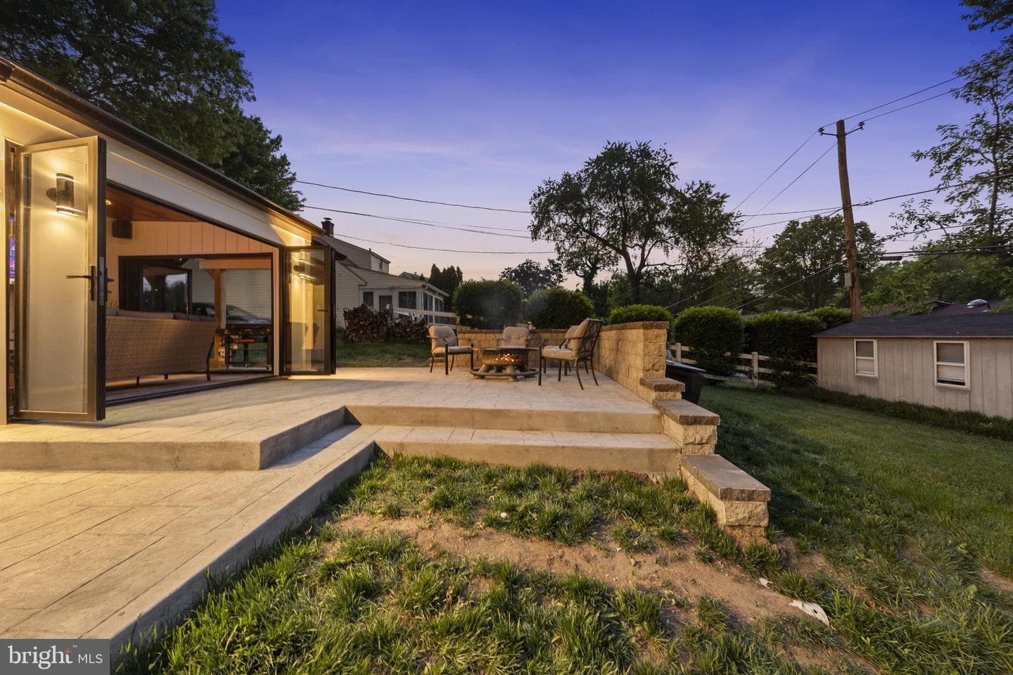 122 Roberts Road photo 22