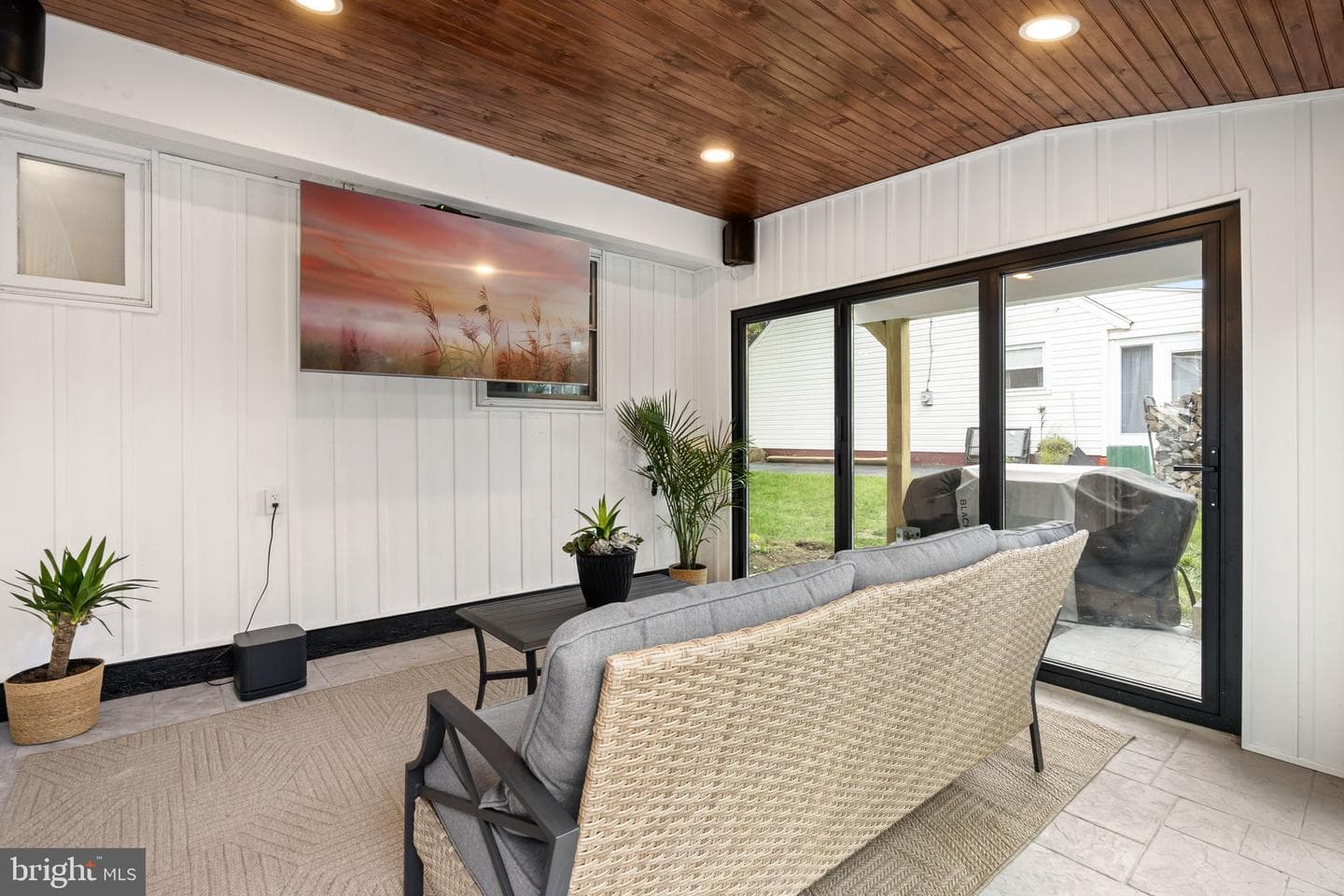 122 Roberts Road photo 43