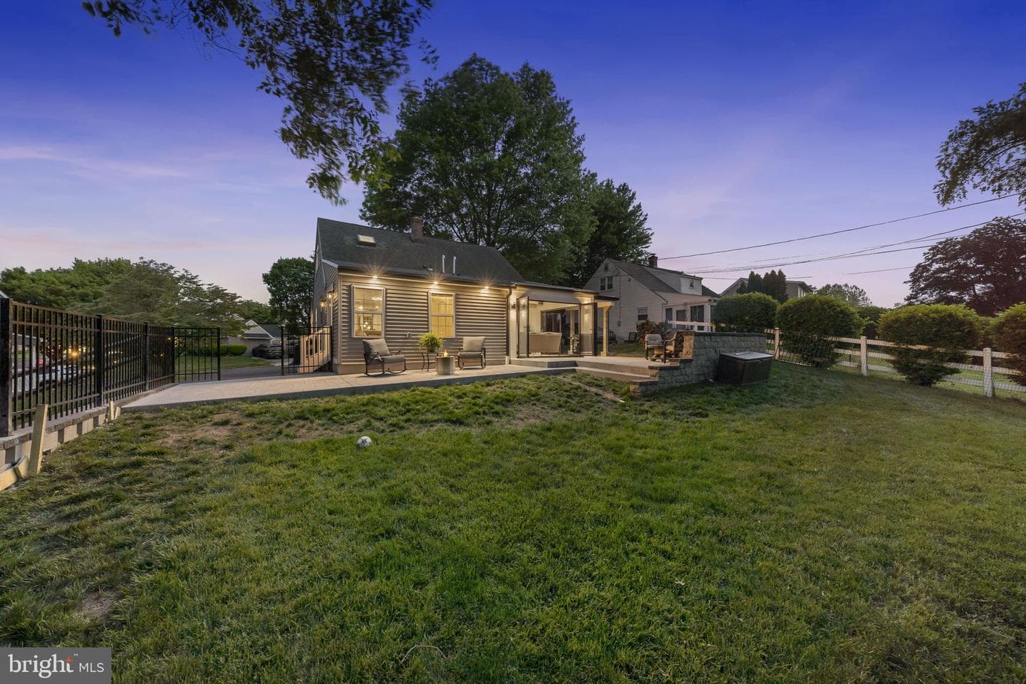 122 Roberts Road photo 47
