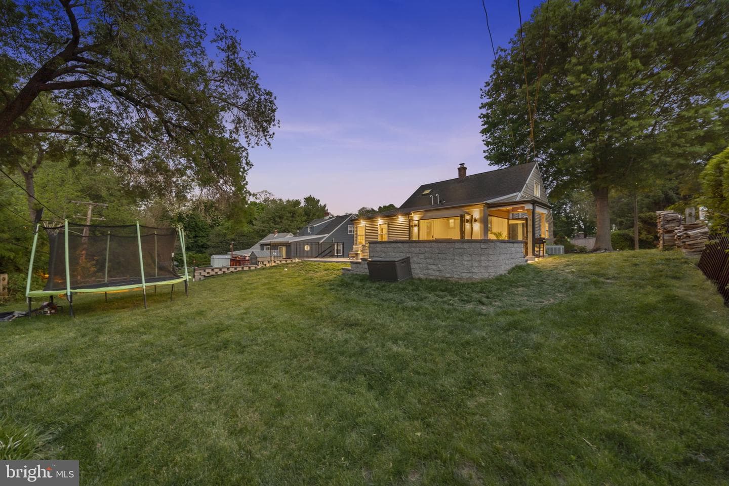 122 Roberts Road photo 48