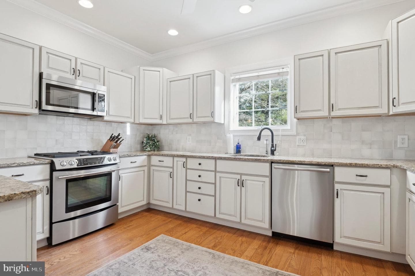 617 Georgetown Road photo 9