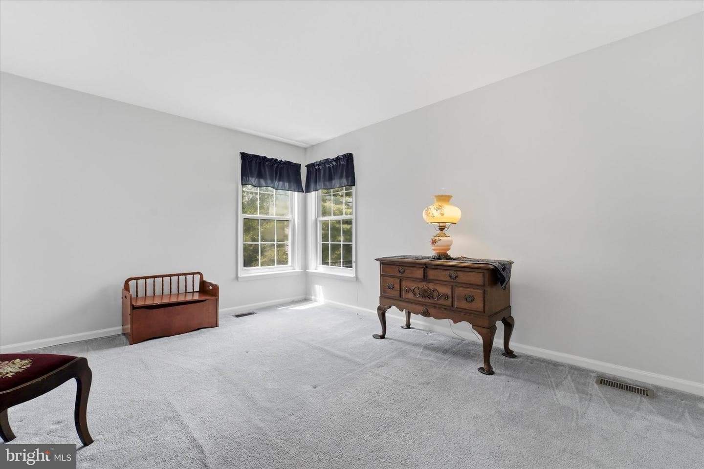 713 Iris Lane photo 30