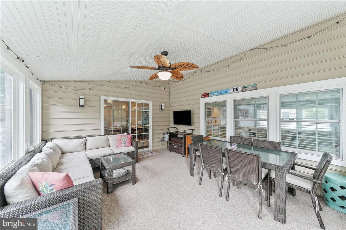 9 Pickwick Ln photo 18