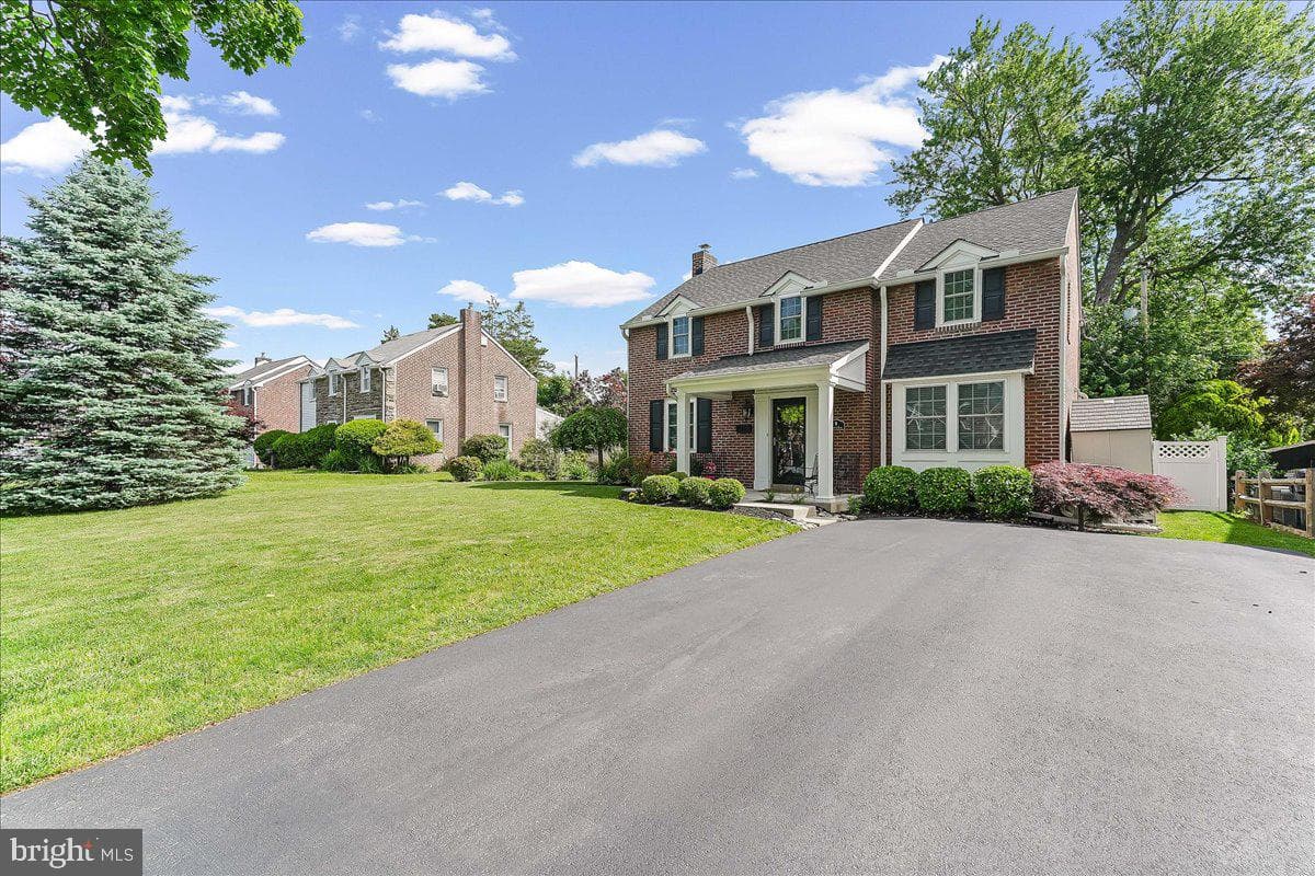 9 Pickwick Ln photo 2