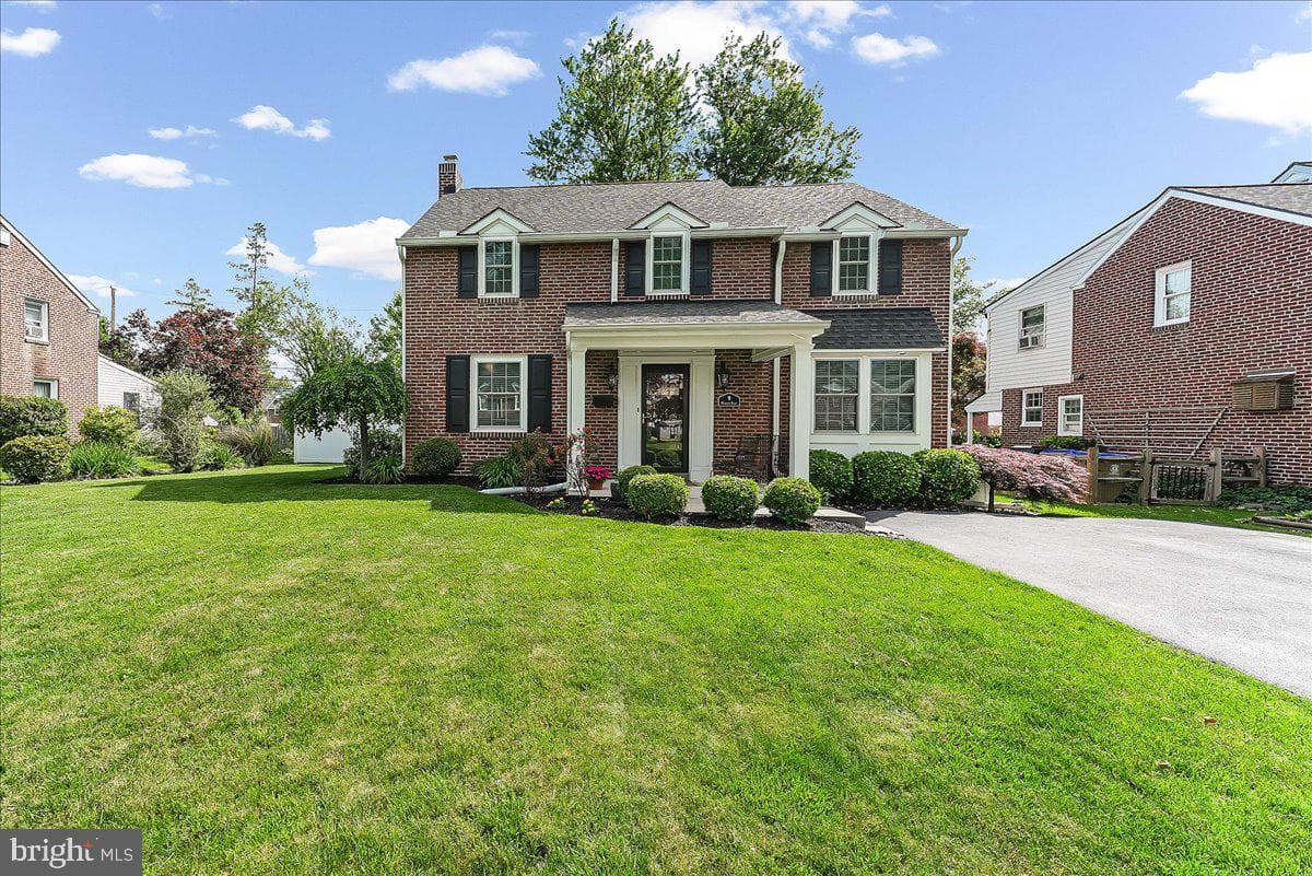 9 Pickwick Ln photo 36