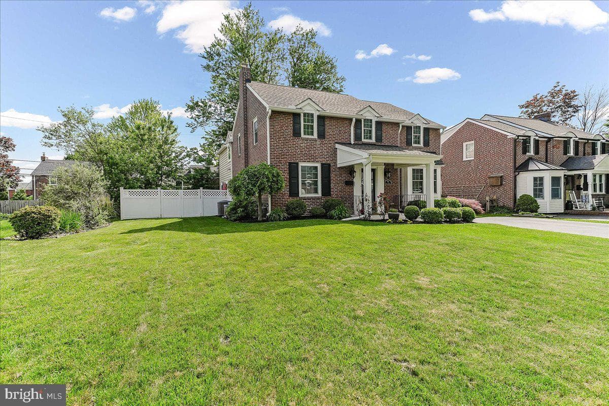 9 Pickwick Ln photo 38