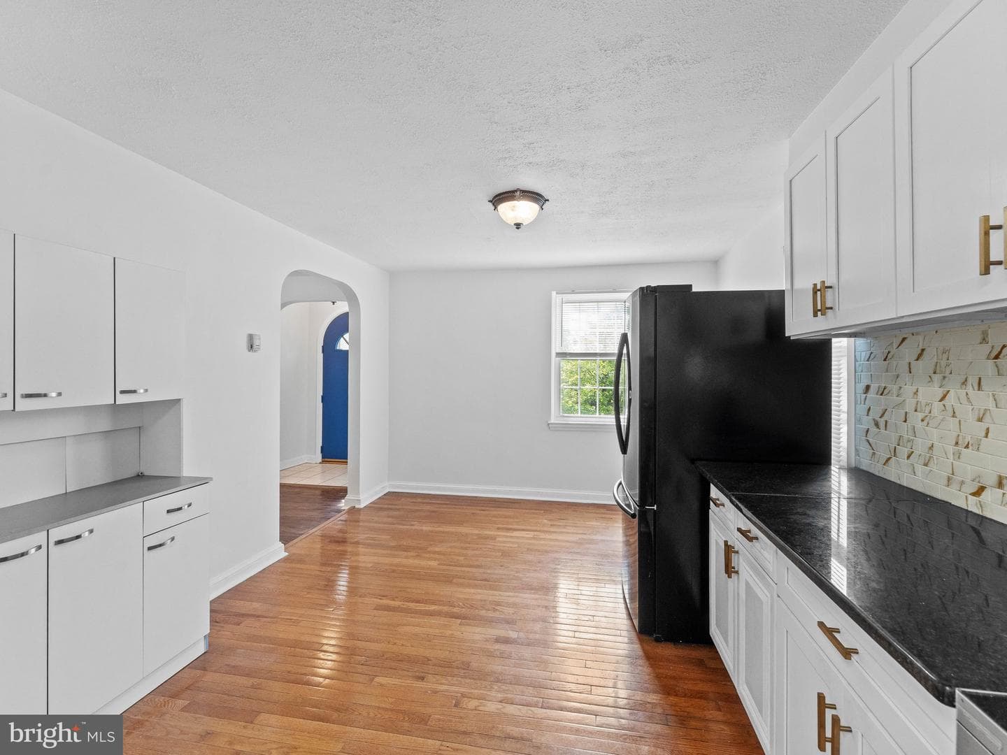 20 Davis Avenue photo 13