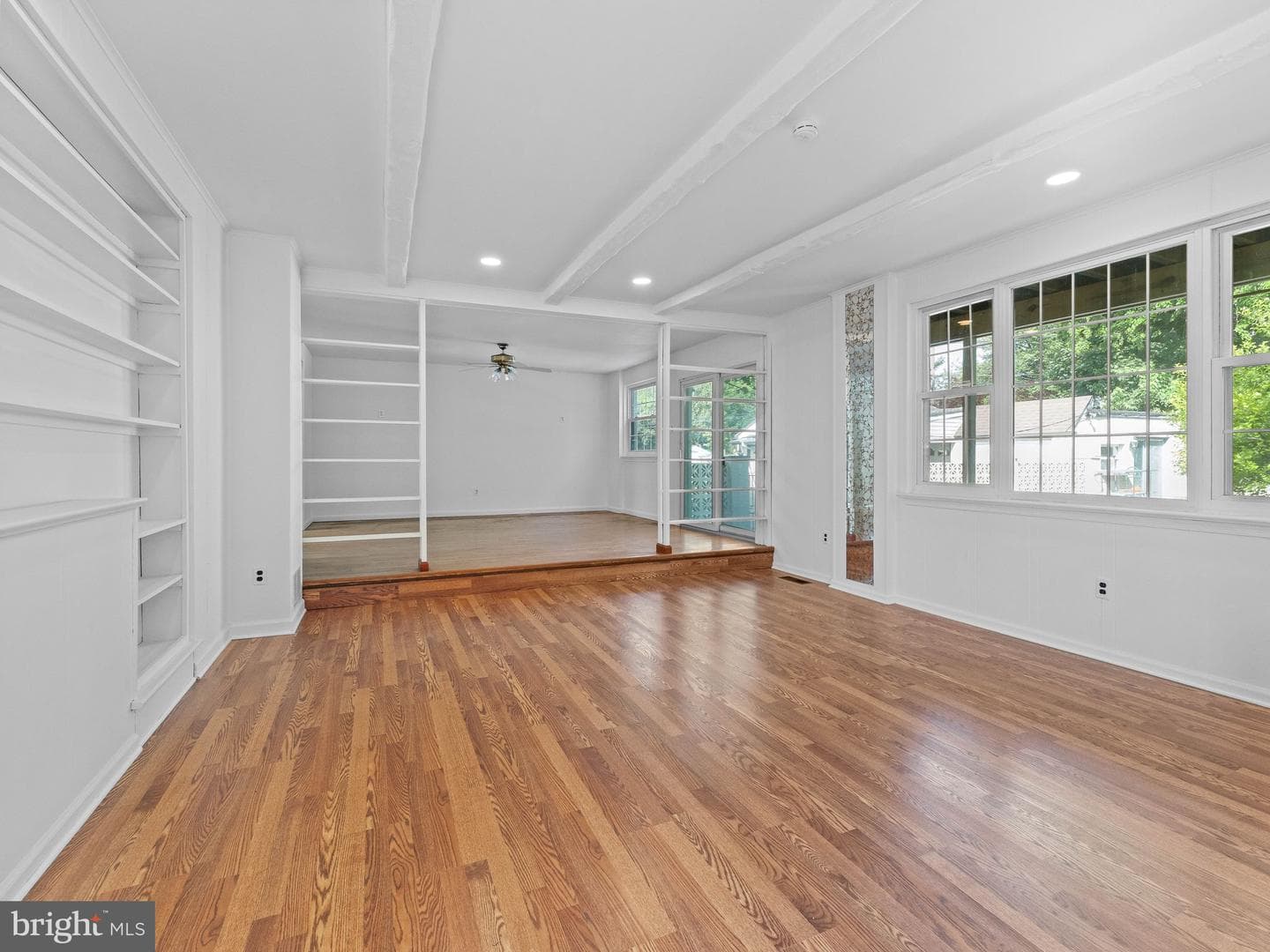 20 Davis Avenue photo 20