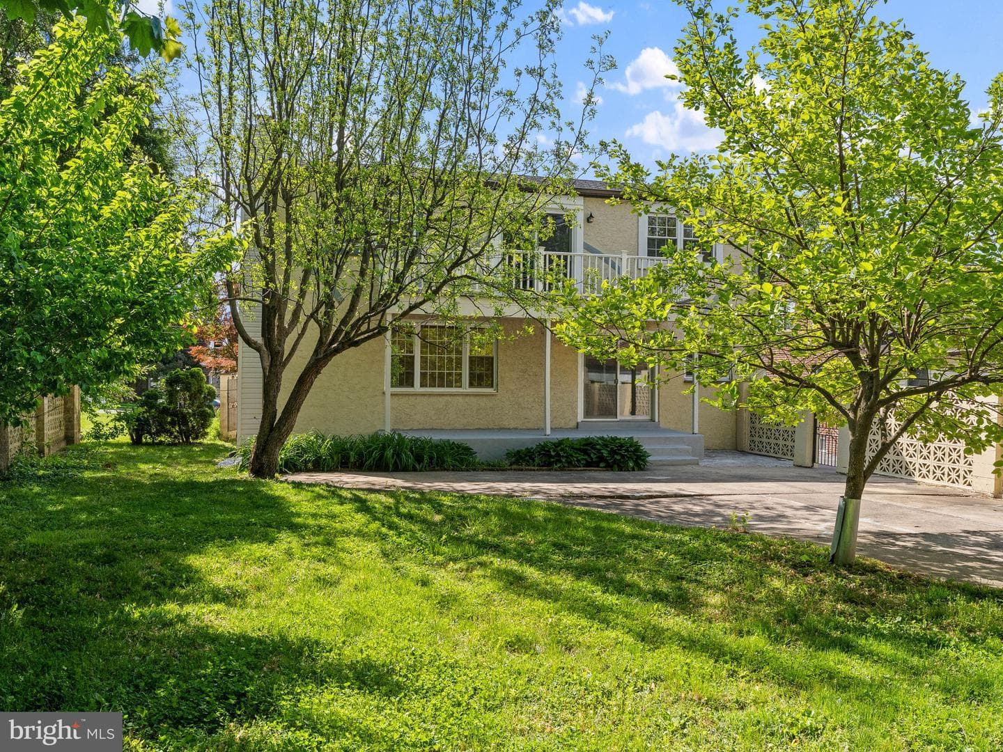 20 Davis Avenue photo 41