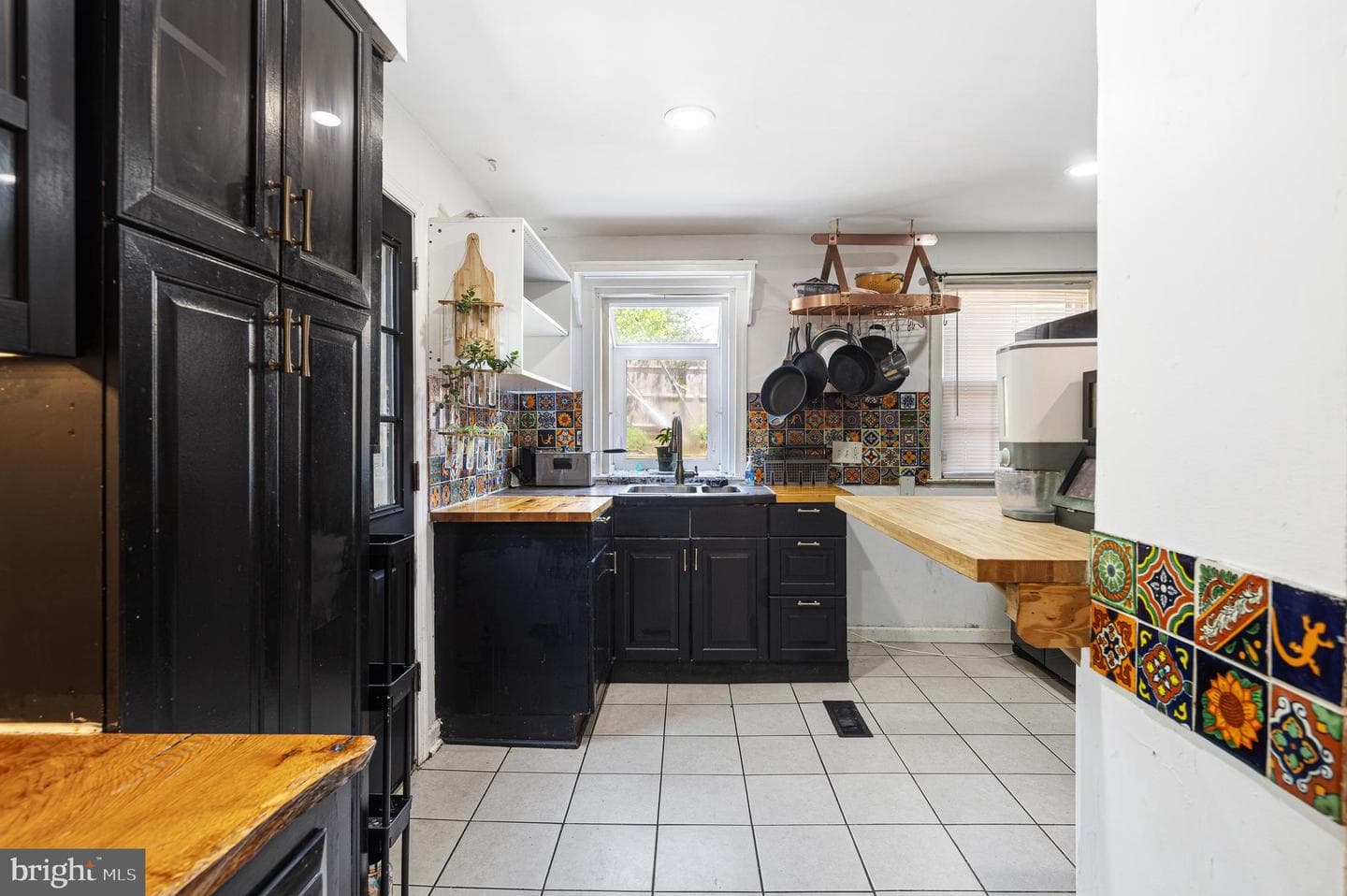 801 Addingham Avenue photo 14