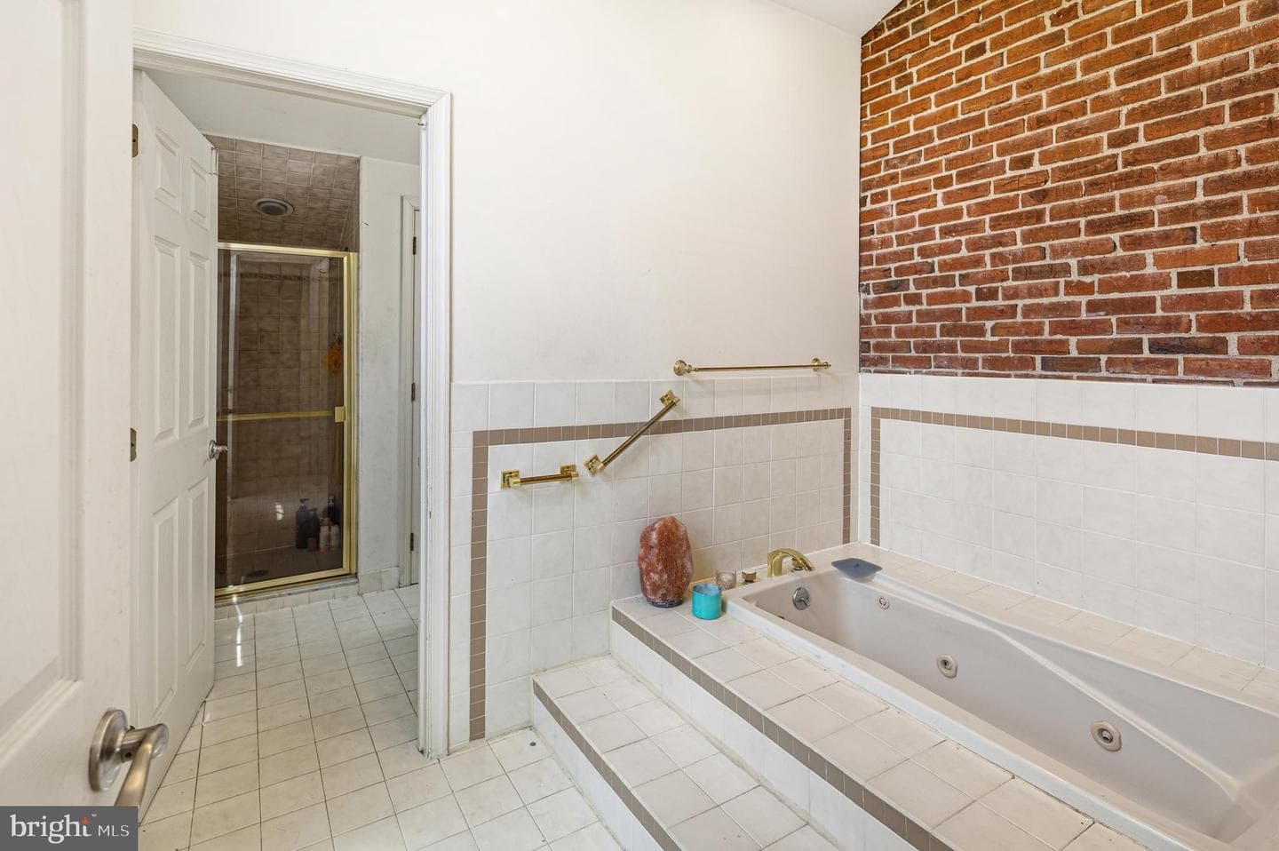 801 Addingham Avenue photo 20