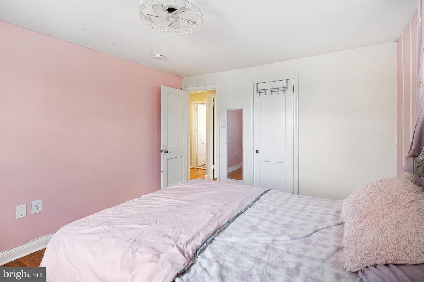801 Addingham Avenue photo 25
