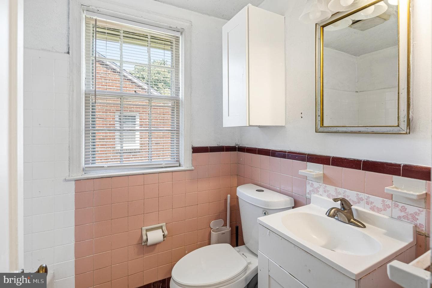 801 Addingham Avenue photo 28