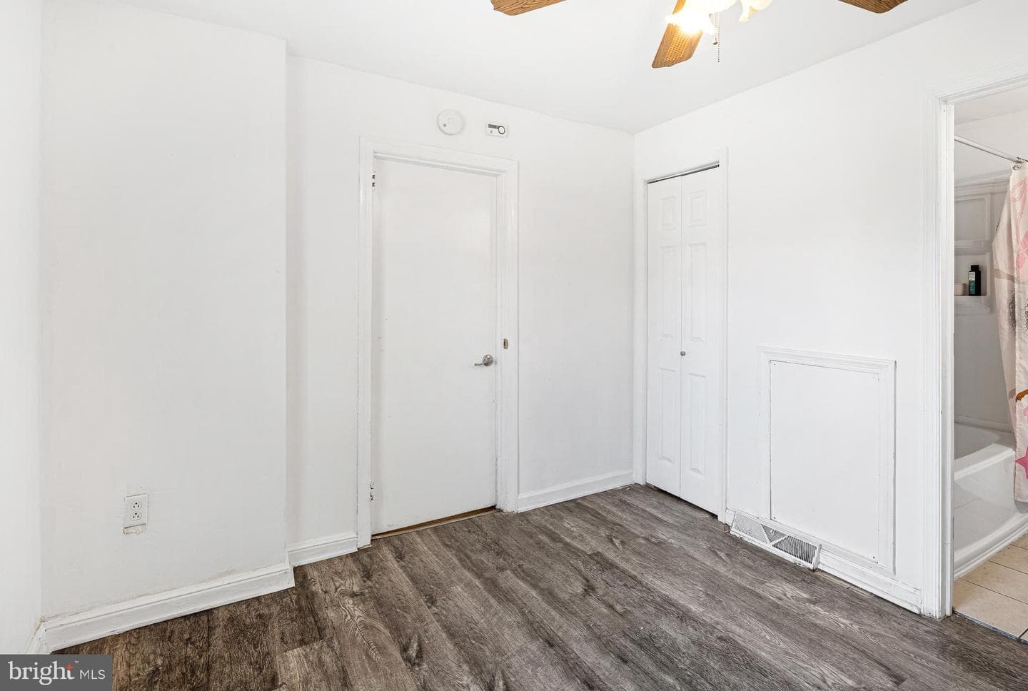 801 Addingham Avenue photo 30