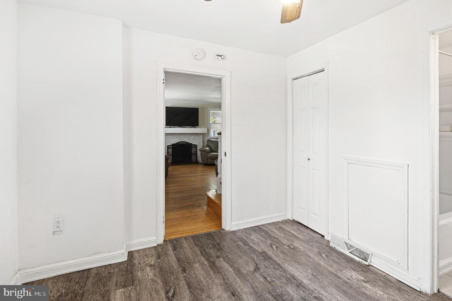 801 Addingham Avenue photo 31