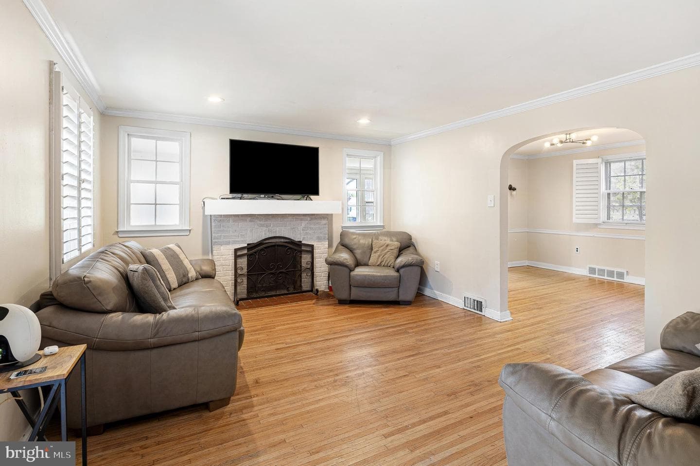 801 Addingham Avenue photo 6