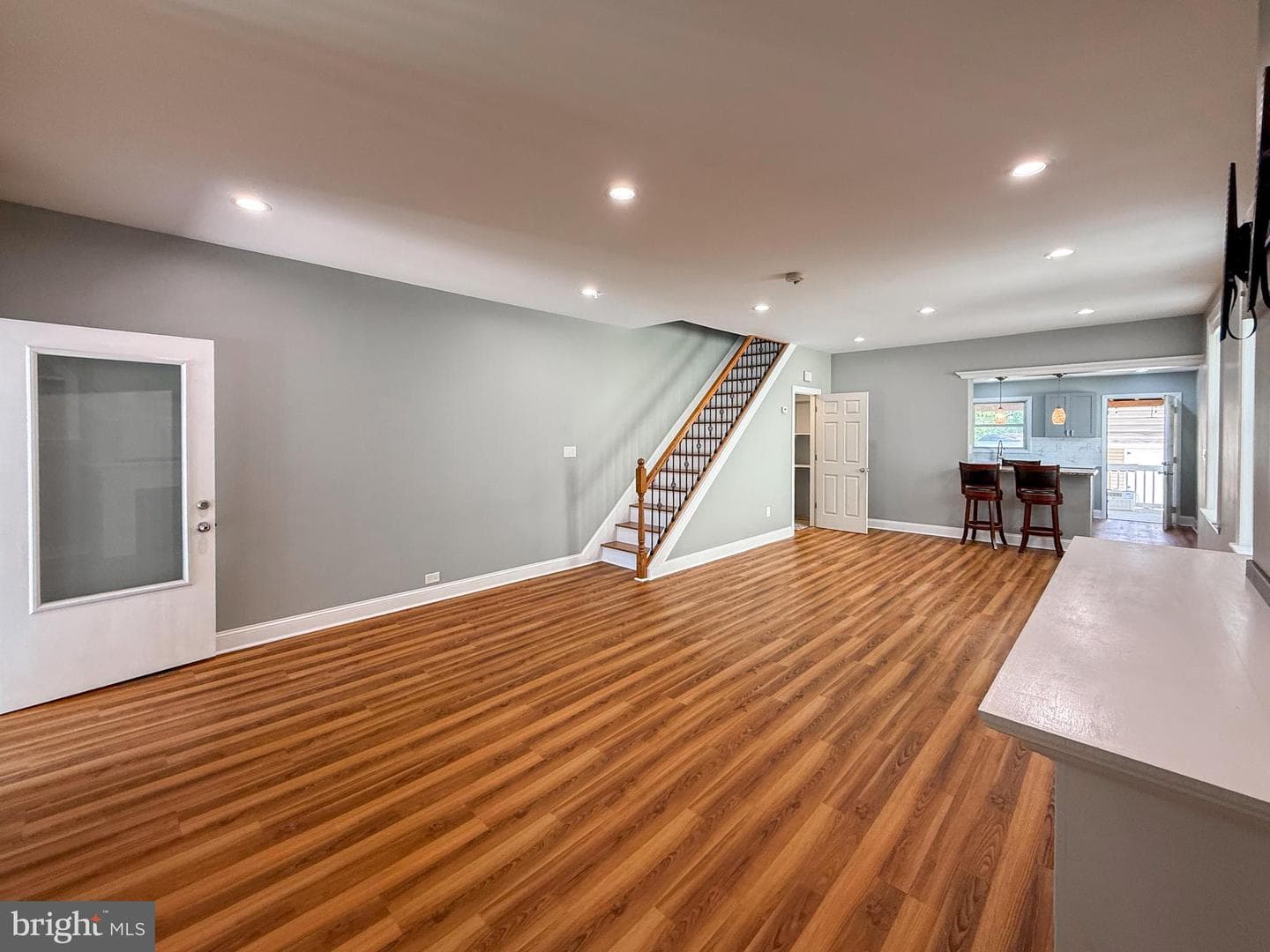 204 Barker Avenue photo 10