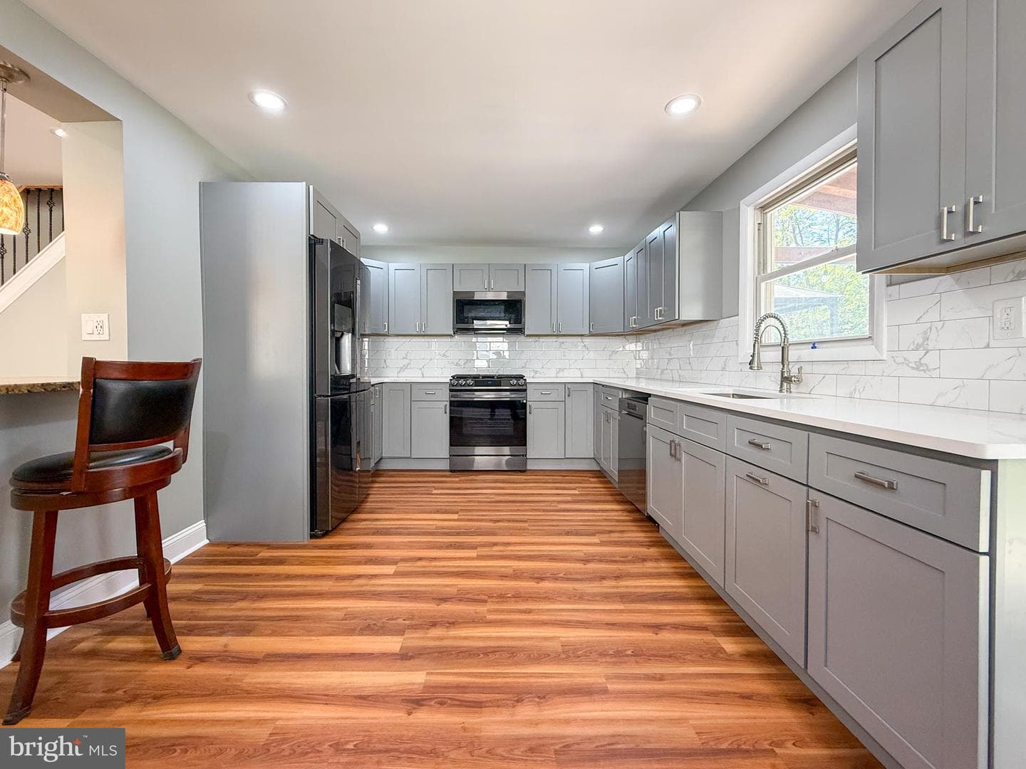 204 Barker Avenue photo 13
