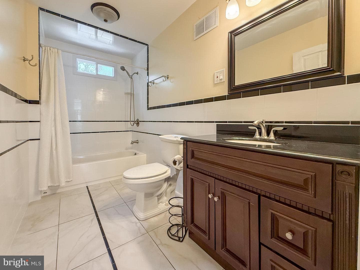 204 Barker Avenue photo 21