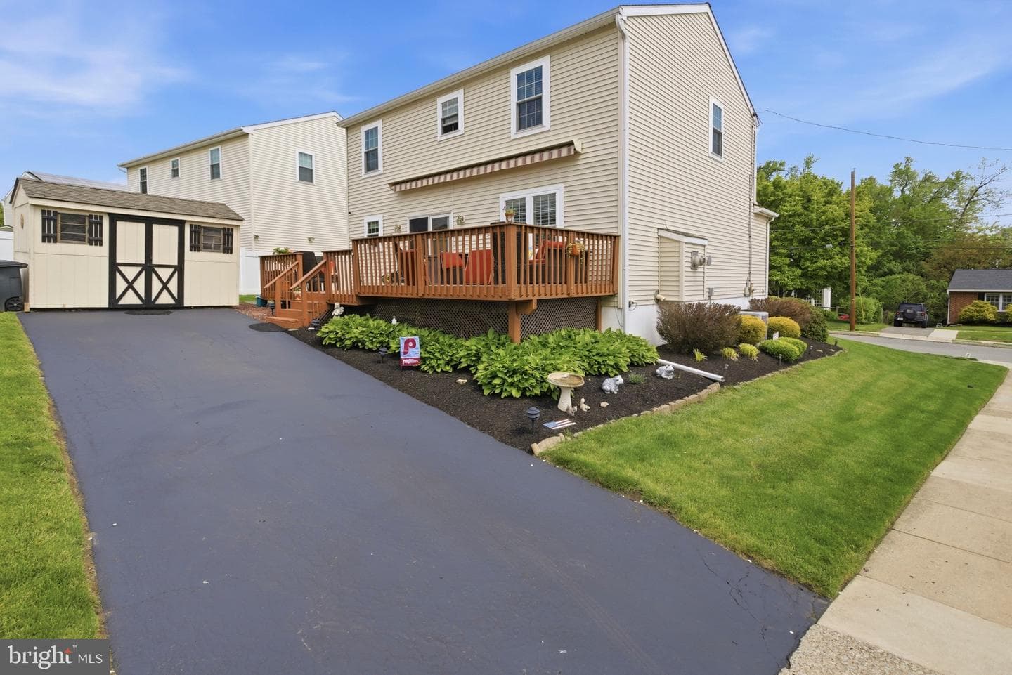 320 Olympic Avenue photo 46