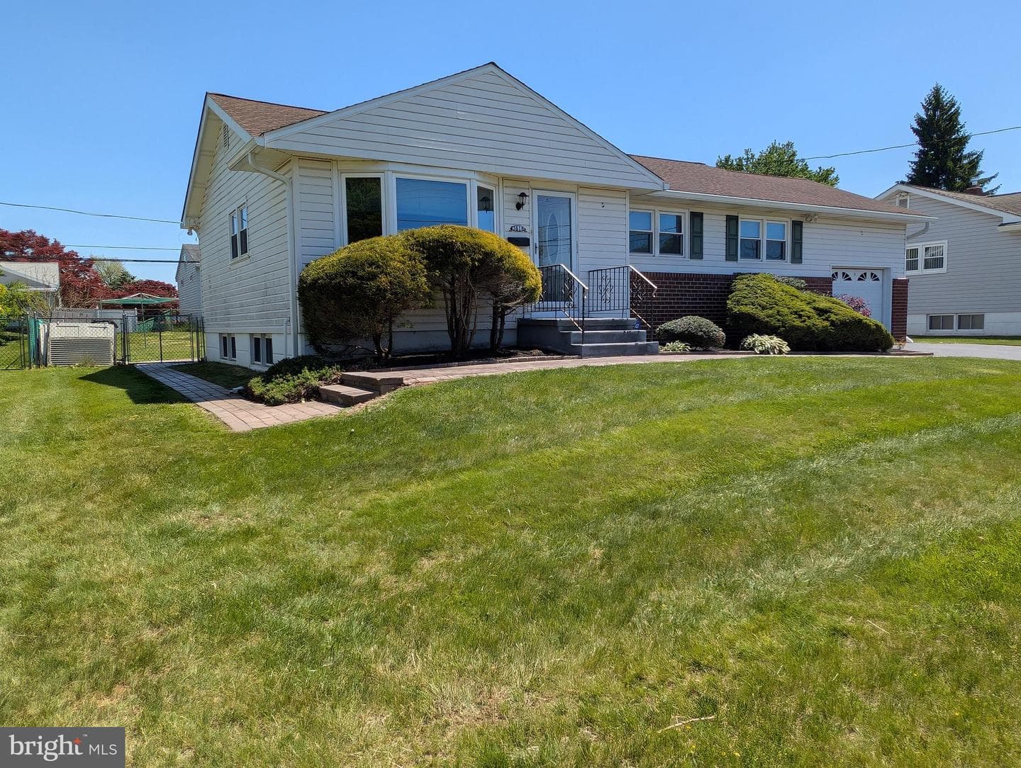3618 Victor Avenue photo 35