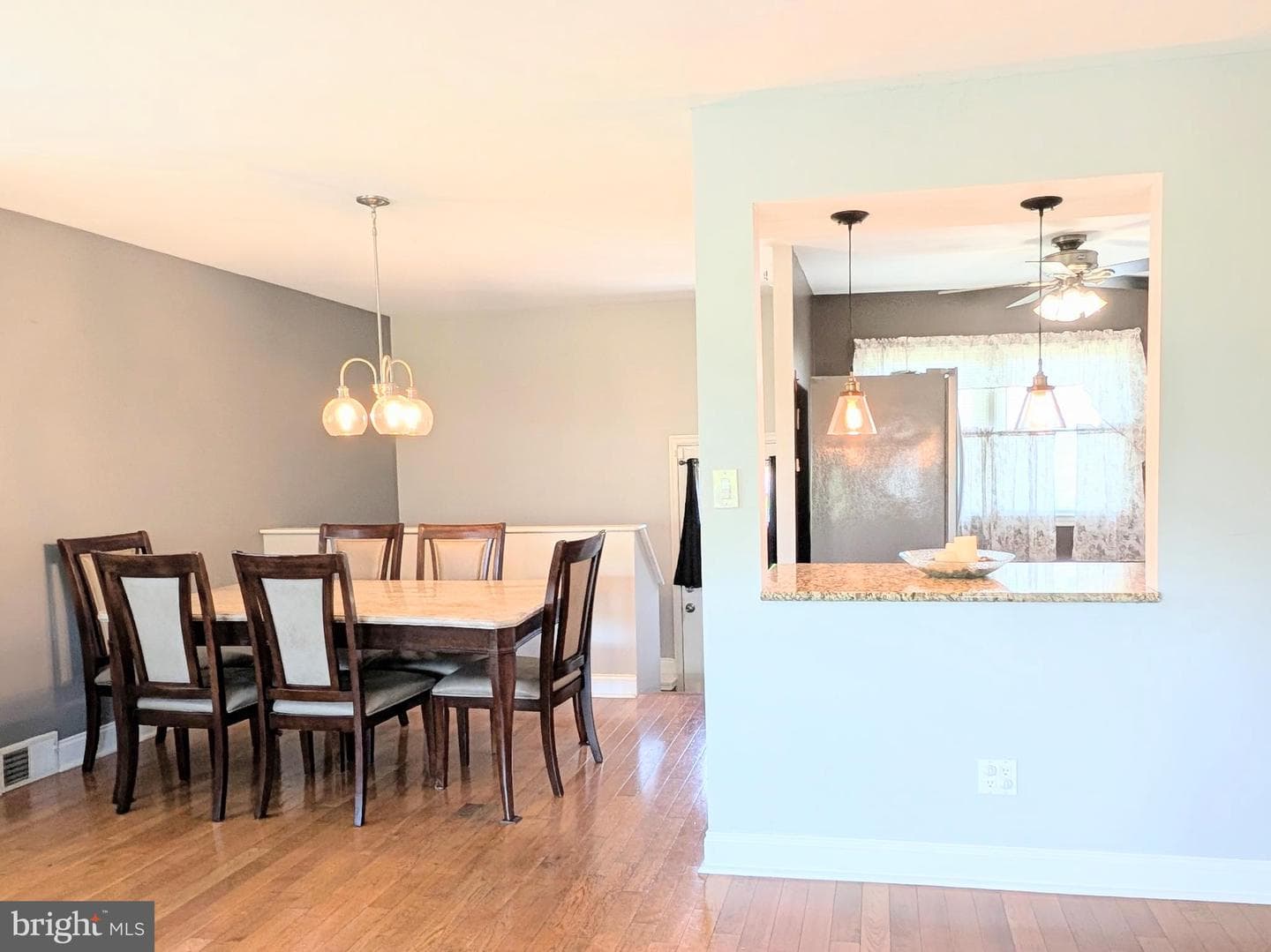 3618 Victor Avenue photo 5