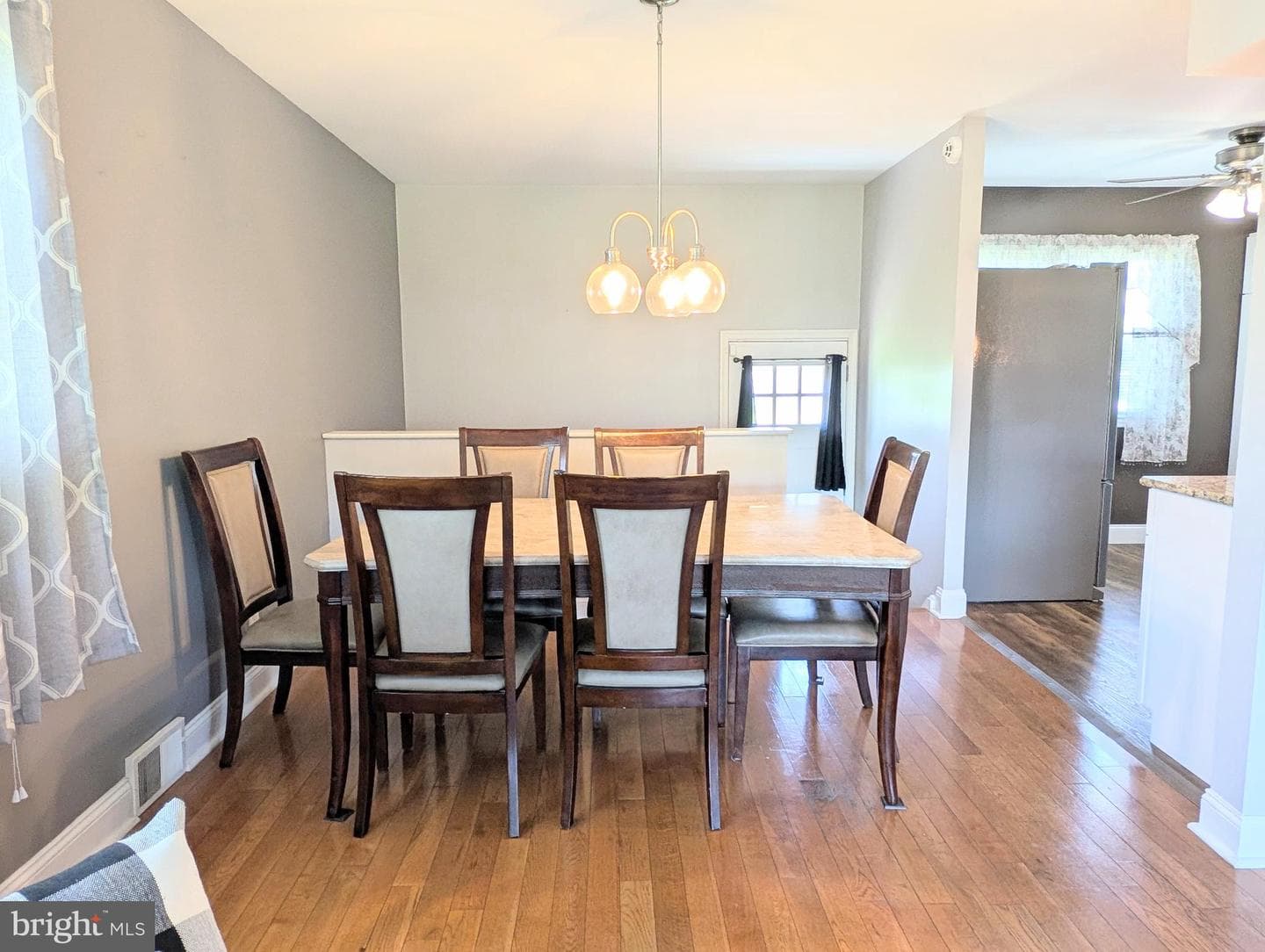 3618 Victor Avenue photo 6