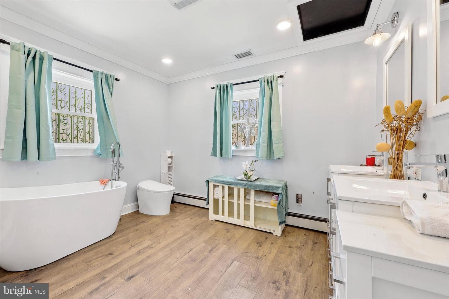 1010 Excelsior Drive photo 13