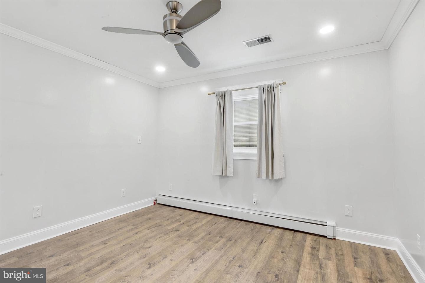 1010 Excelsior Drive photo 15