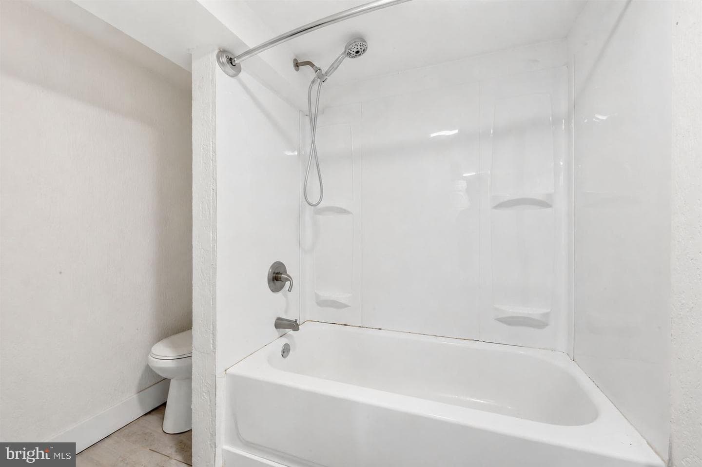 1010 Excelsior Drive photo 19
