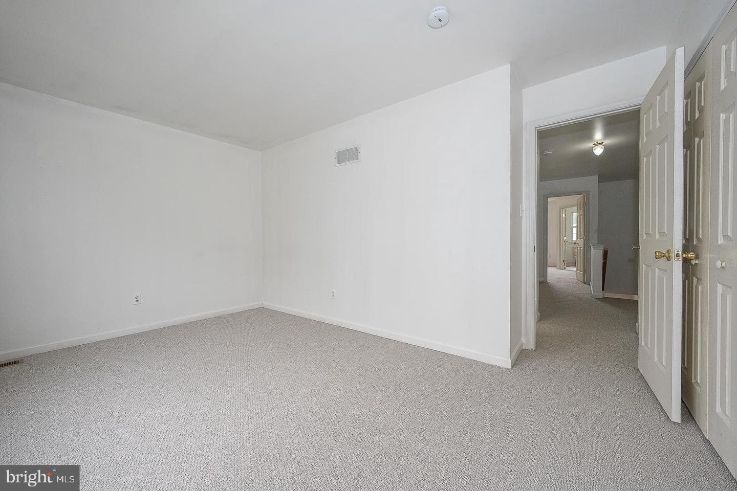 723 Broad Street photo 26