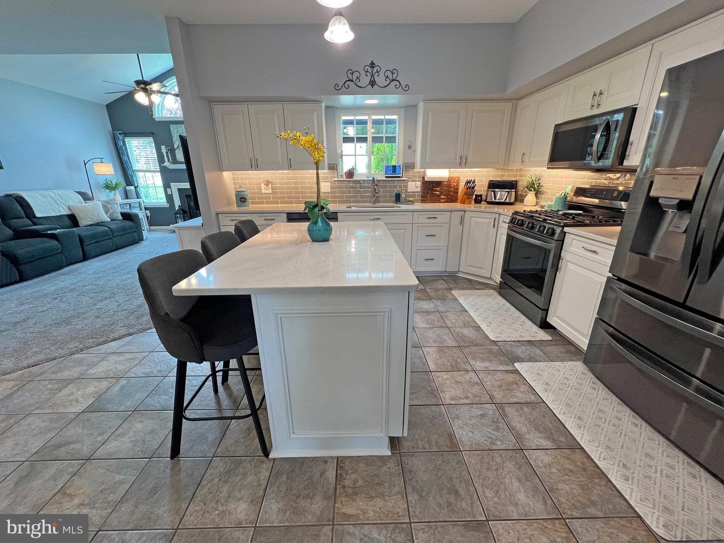 218 Waterford Way photo 6