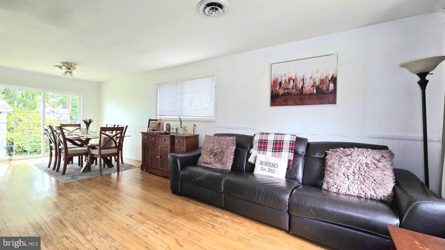 99 Springfield Road, Aldan