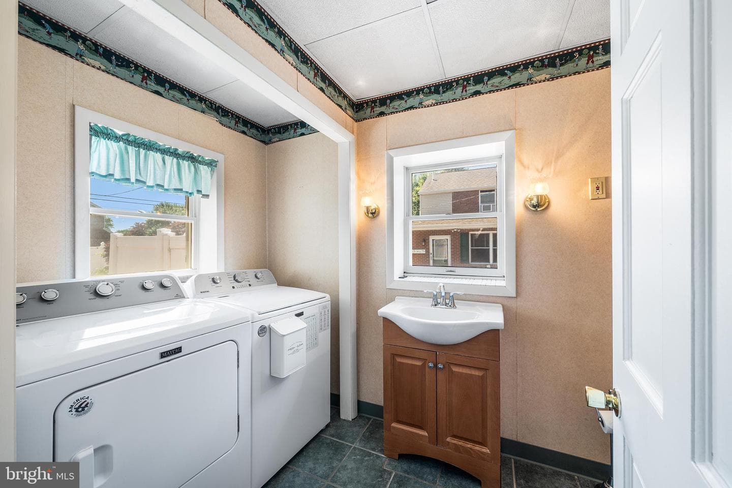 649 Andrew Road photo 14