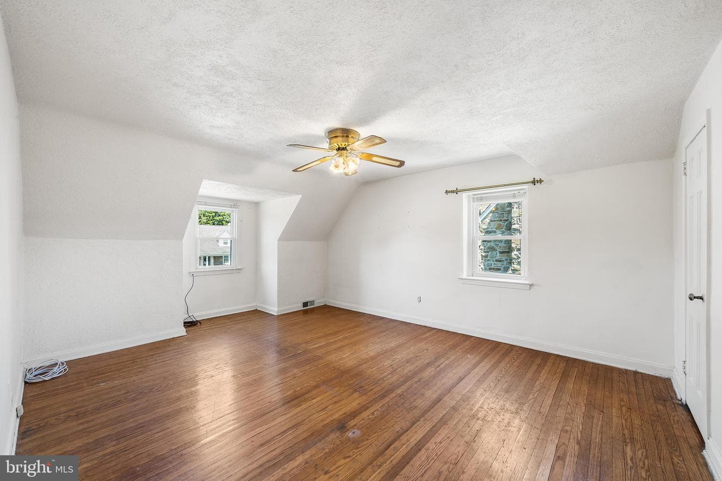 649 Andrew Road photo 17