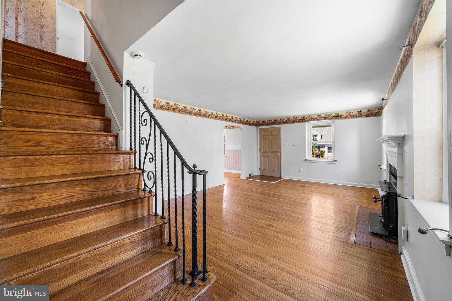 649 Andrew Road photo 5