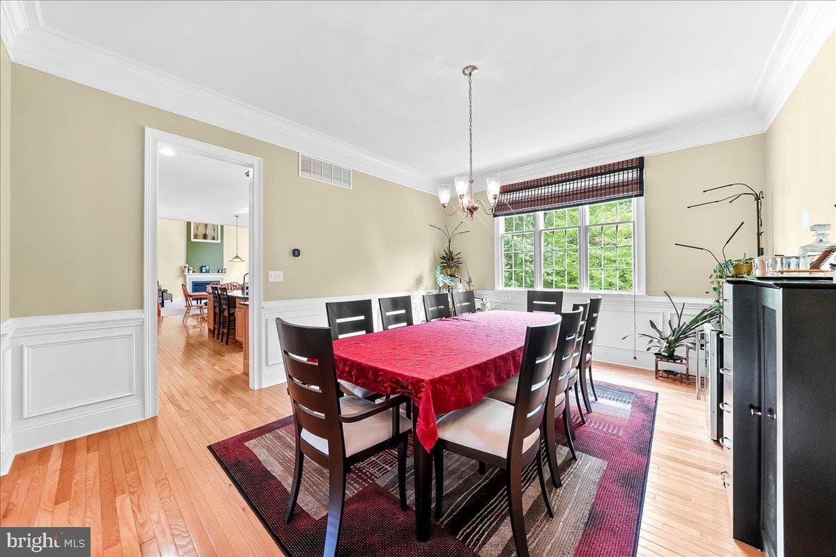 17 Evergreen Place photo 14