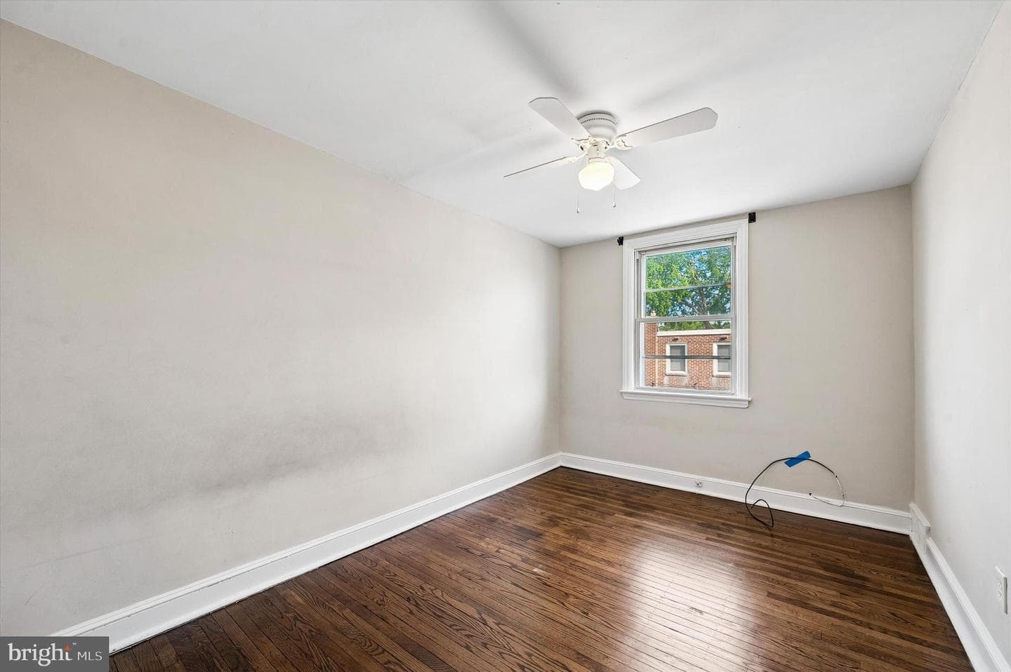 246 Pine St photo 10