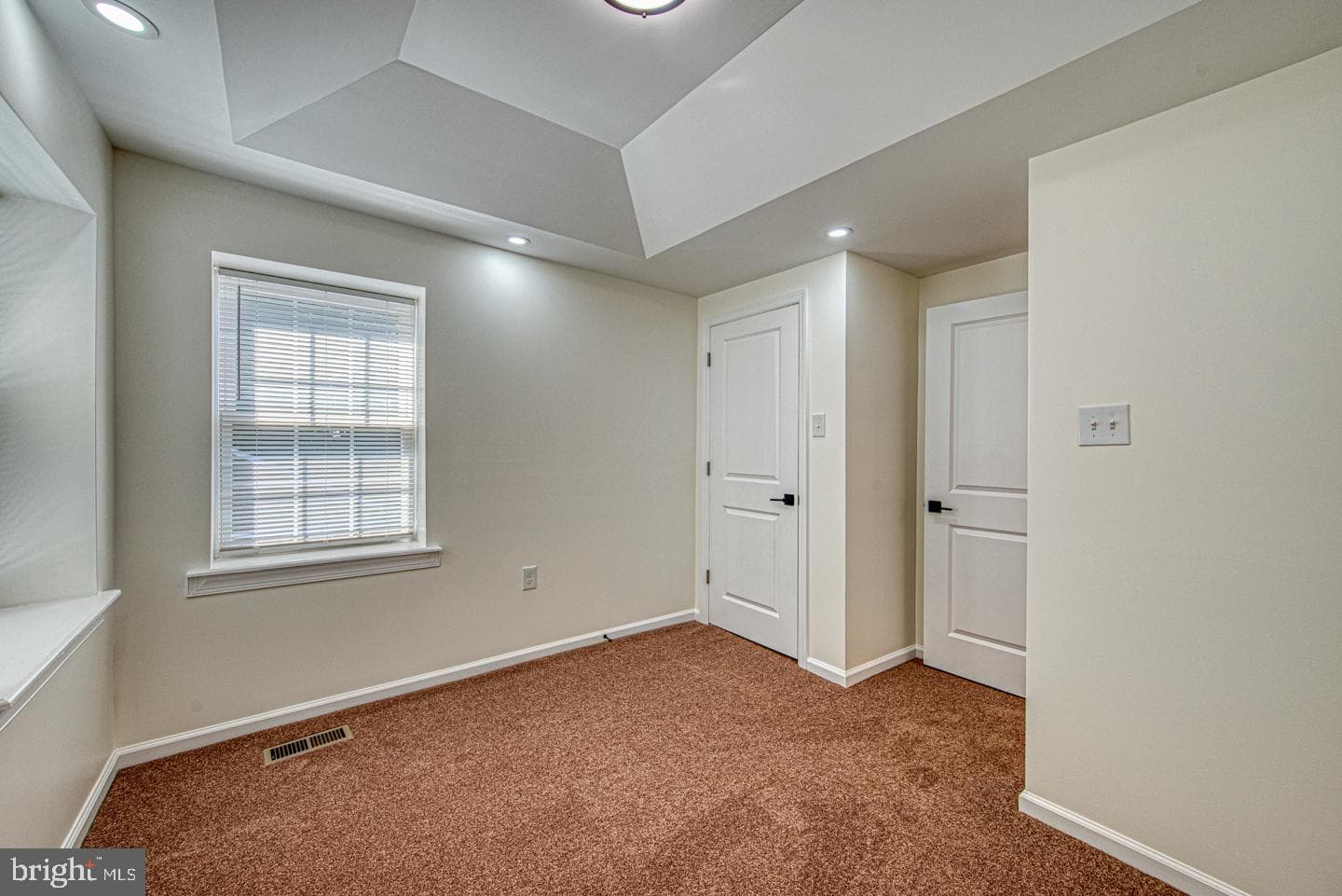 117 Washington Ave photo 51