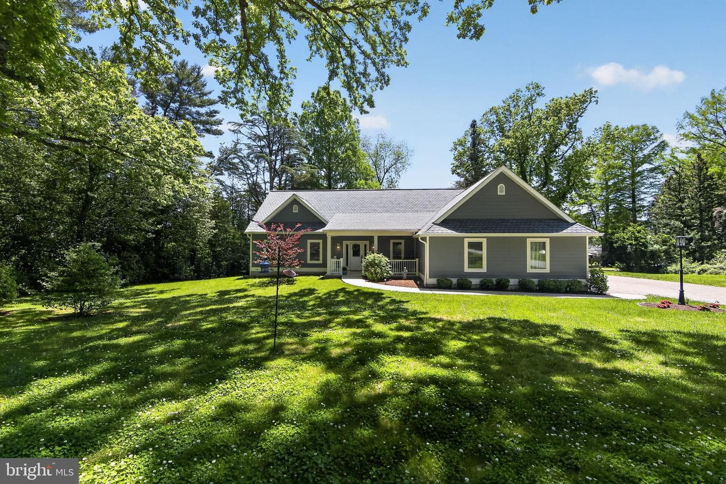 10 E Brookhaven Road photo 41