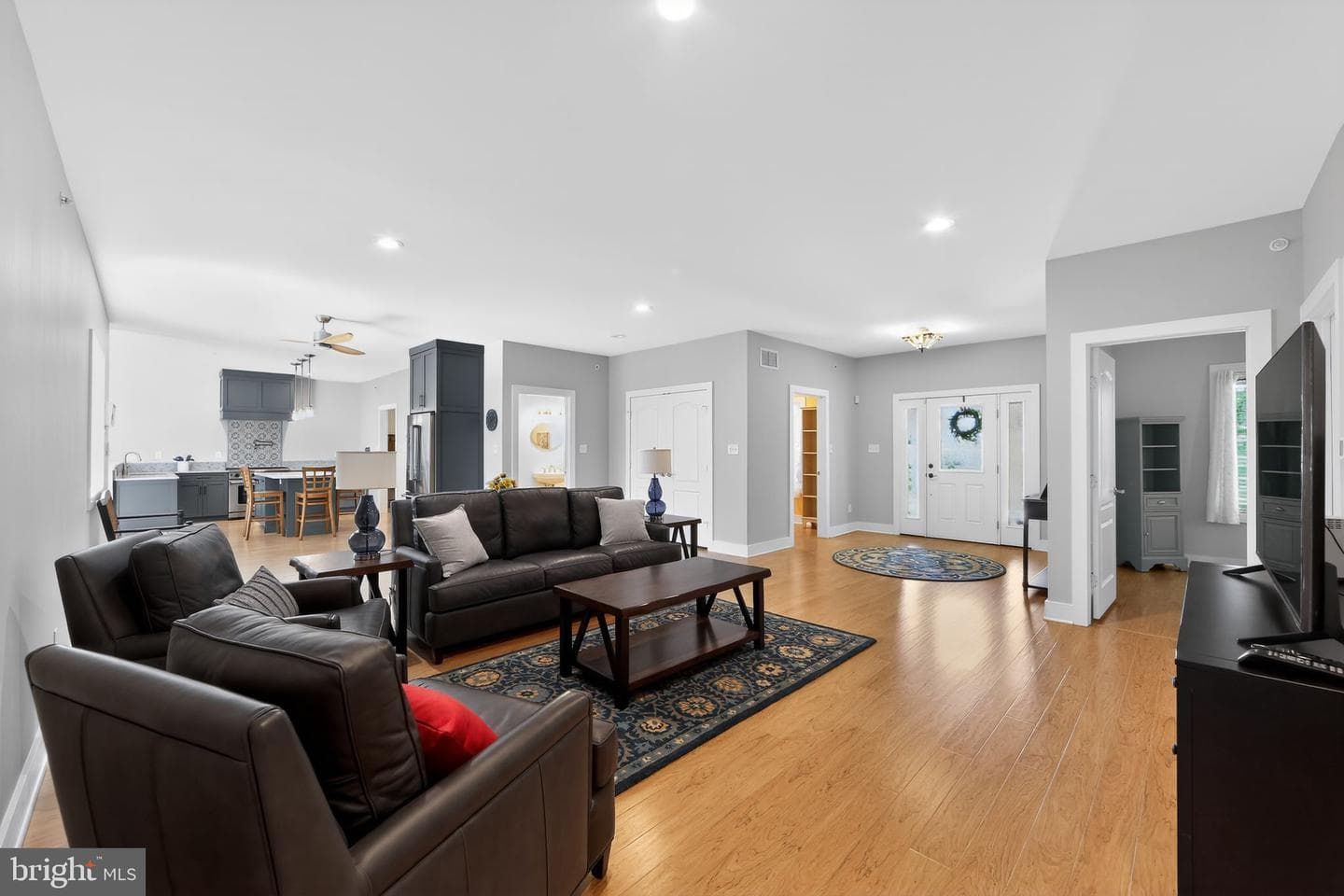 10 E Brookhaven Road photo 5