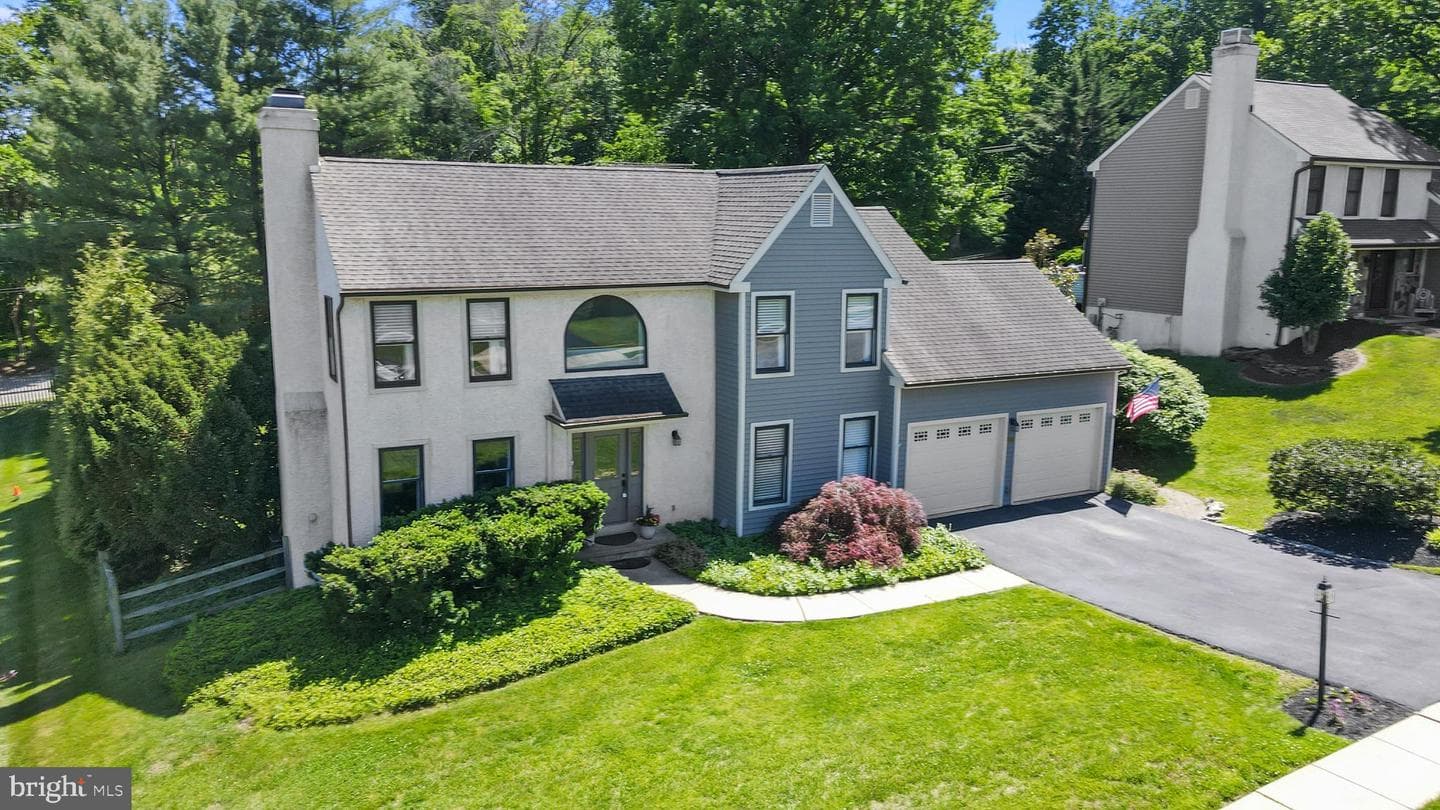 216 County Claire Ln, Aston